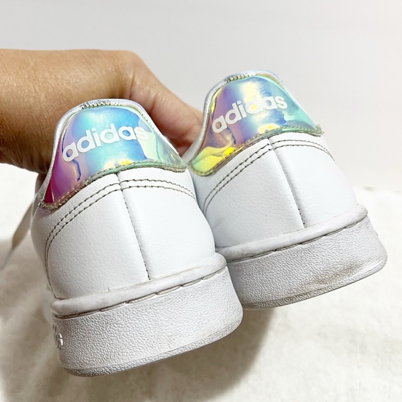 Adidas Ladies Laced Sneakers White with Iridescent Size 8 Casual Athletic - Picture 5 of 7